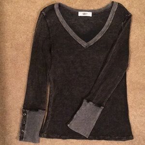 Distressed V-neck Henley